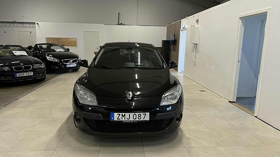 Renault Megane 2 of 17