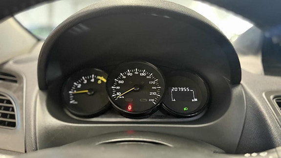 Renault Megane 14 of 17