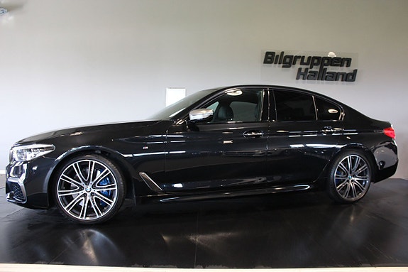 BMW M550i