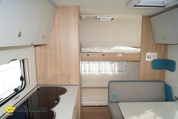 Dethleffs Aero 470 FSK 5 of 8