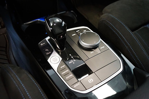 BMW 218 8 of 15