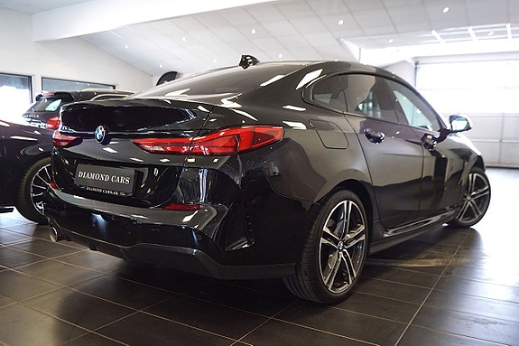 BMW 218 5 of 15