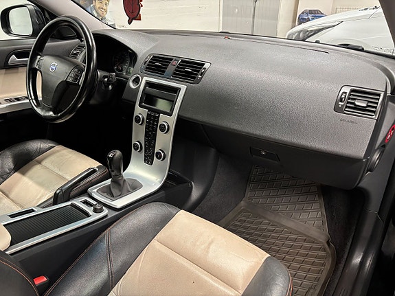 Volvo V50 13 of 25