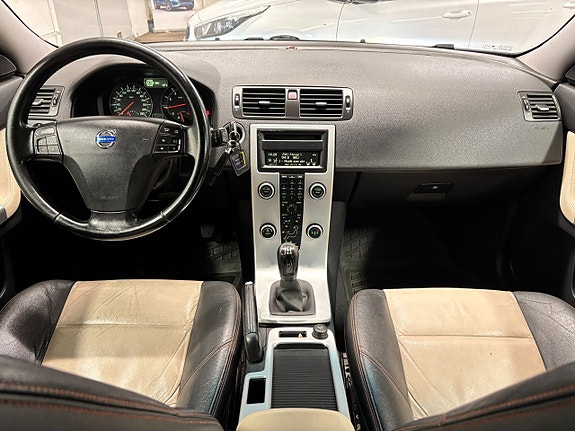 Volvo V50 12 of 25