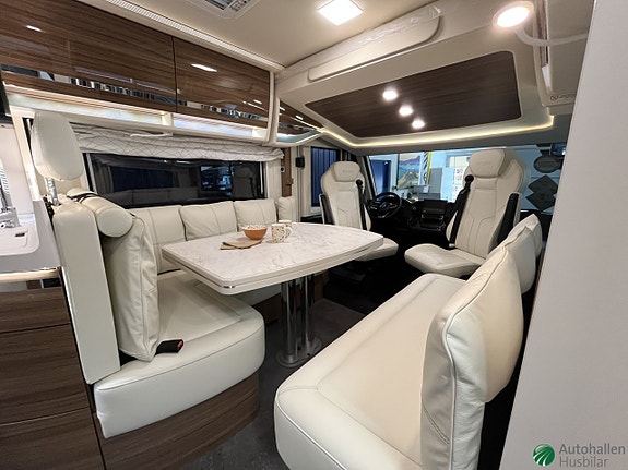 Eura Mobil Integra 890 EB/Alde/Automat/180hk/skinn/mm 3 of 14