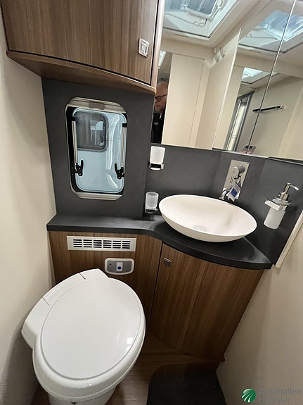 Eura Mobil Integra 890 EB/Alde/Automat/180hk/skinn/mm 11 of 14