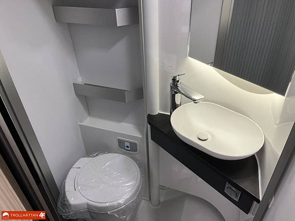 Adria COMPACT DL *FACE TO FACE* *3500kg/B-kort* 13 of 20