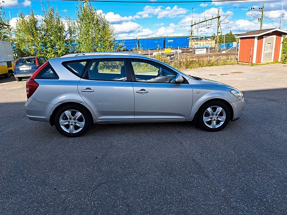 Kia Ceed 5 of 5