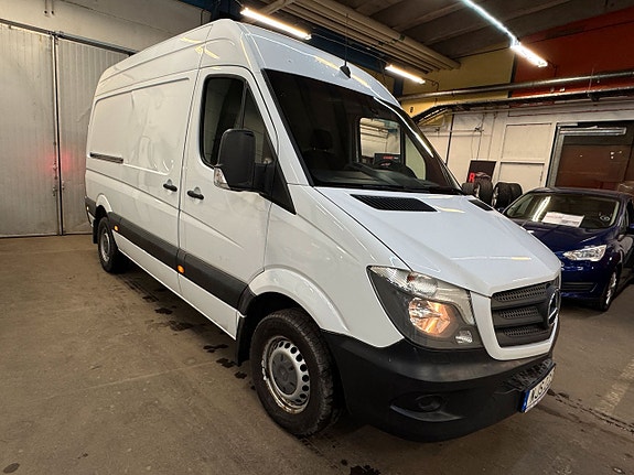 Mercedes-Benz Sprinter 213 2 of 5