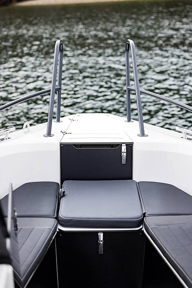 Micore 68BR R-design Mercury 200 V6 9 of 12