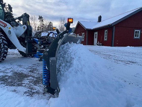 Snowek u-plog  extra pris "försäsong kampanj till 1/10" 3 of 8