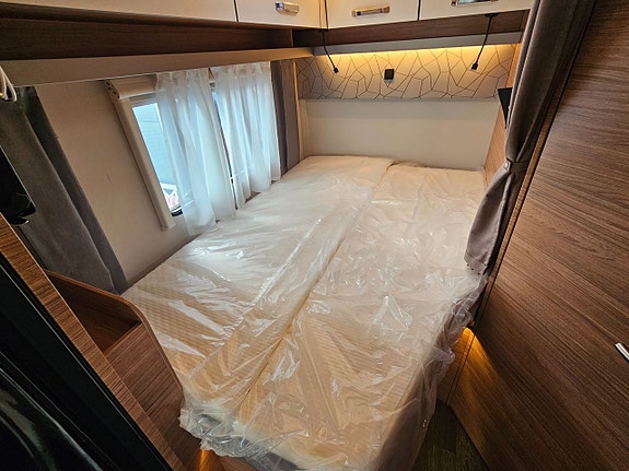 Weinsberg CaraSuite 650MF  AUT / El Golvvärme 17 of 27