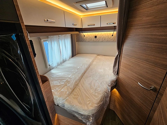 Weinsberg CaraSuite 650MF  AUT / El Golvvärme 16 of 27