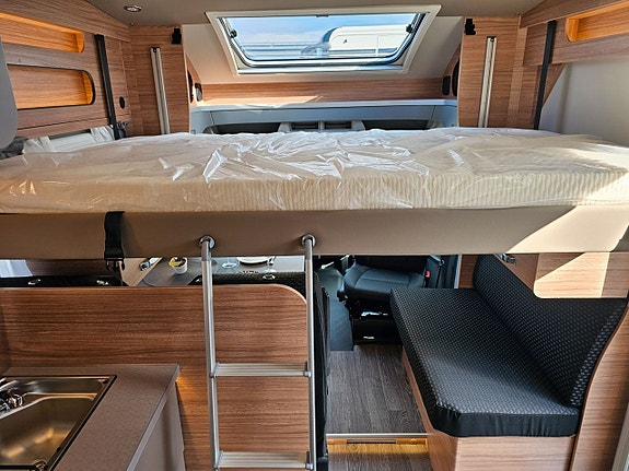 Weinsberg CaraSuite 650MF  AUT / El Golvvärme 23 of 27