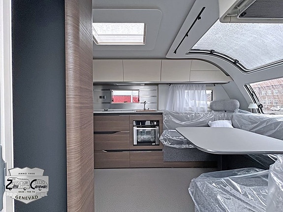 Adria Alpina 663 UK (ny) 7 of 19