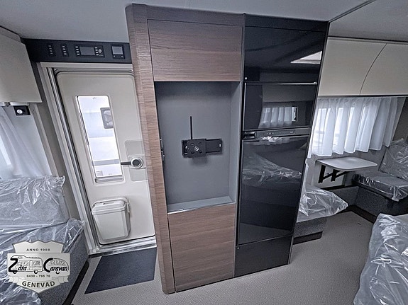 Adria Alpina 663 UK (ny) 12 of 19