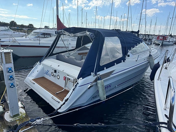 Marex 7100 Sport Cruiser