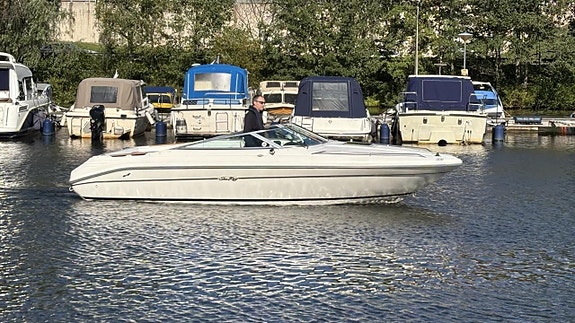 Sea Ray 220 OV / Mercruiser V8 5,0 LX - 93