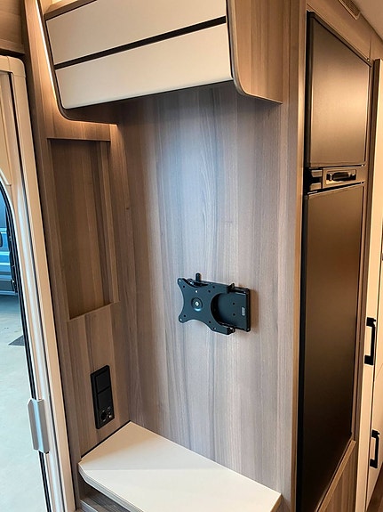 Kabe Estate 470 KS XL 18 of 28