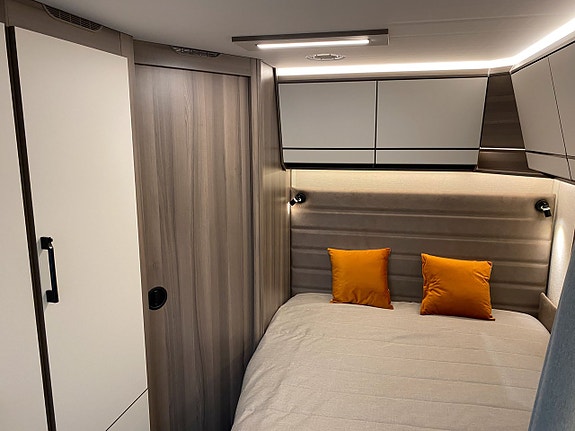 Kabe Estate 470 KS XL 3 of 28