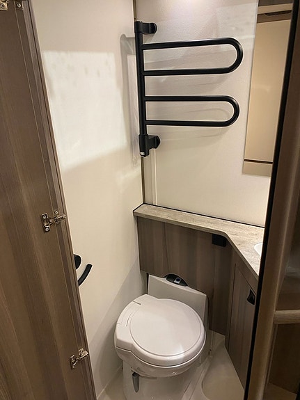 Kabe Estate 560 GLE KS Designpaket / Komfortpaket 9 of 17