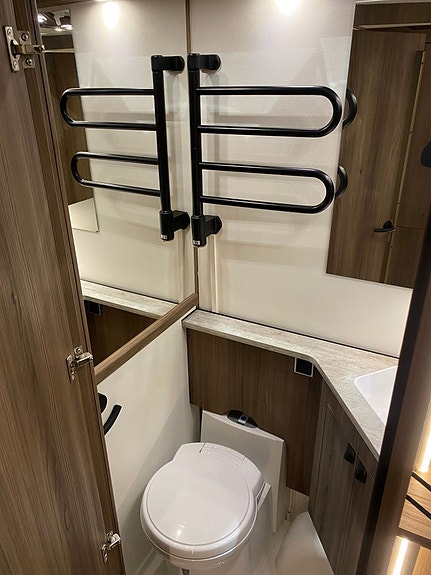Kabe Smaragd 540 GLE KS /Långbäddar/Komfortpaket/3295.-/Mån 18 of 26