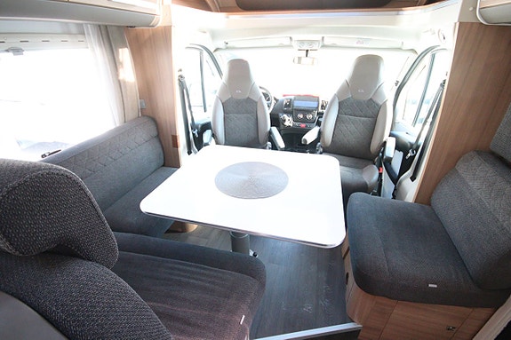 Adria Matrix 670SL hemtagen 7 of 20