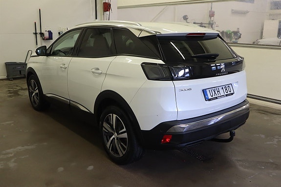 Peugeot 3008 2 of 5