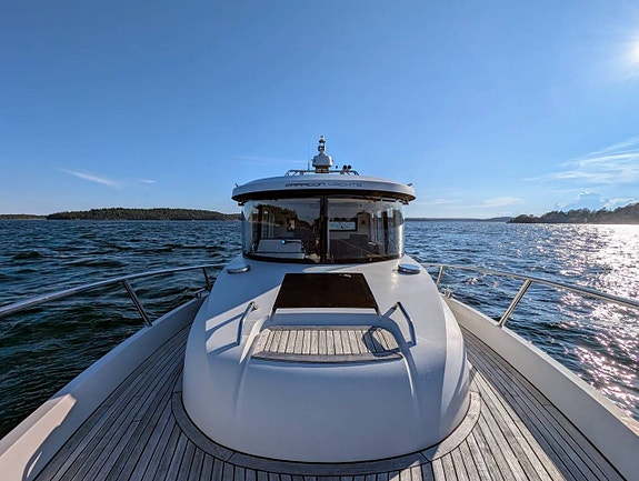 Paragon 31 Flybridge 4 of 5