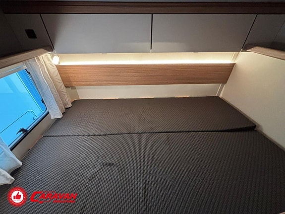 Weinsberg CaraHome 650 DG / 2030 mil 15 of 27