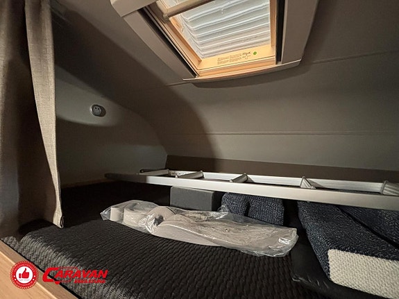 Weinsberg CaraHome 650 DG / 2030 mil 23 of 27