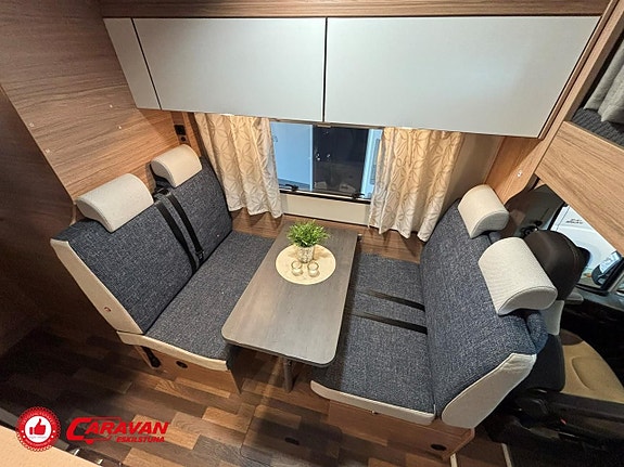 Weinsberg CaraHome 650 DG / 2030 mil 3 of 27