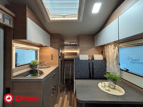Weinsberg CaraHome 650 DG / 2030 mil 4 of 27