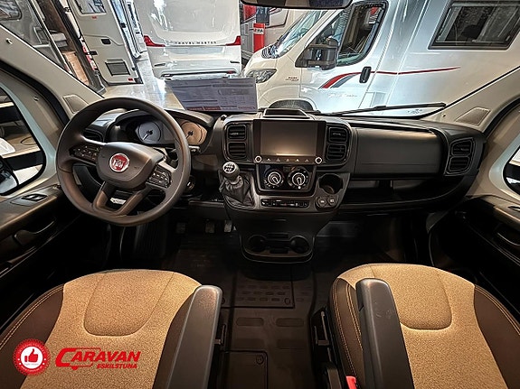 Weinsberg CaraHome 650 DG / 2030 mil 24 of 27