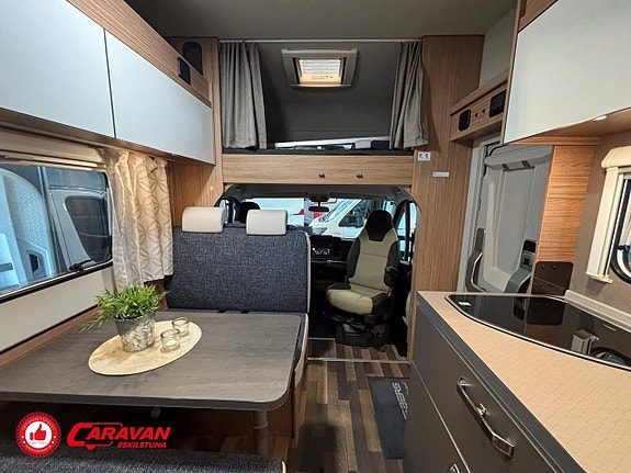 Weinsberg CaraHome 650 DG / 2030 mil 20 of 27