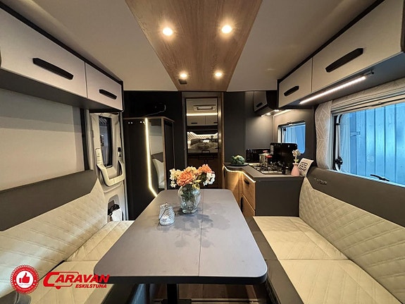 Knaus L!ve Wave Platinum Selection 700 LX / Automat / Queenbed 4 of 27