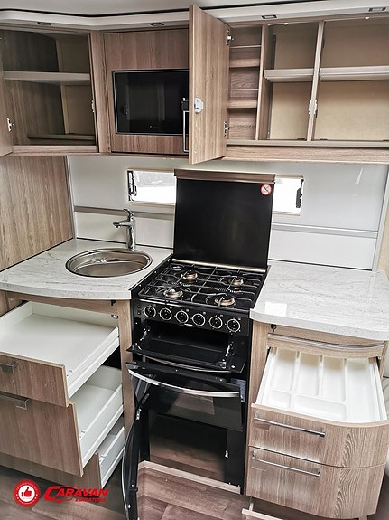 Kabe Royal 740 GLE B14 KS / AC / EL-markis 8 of 23