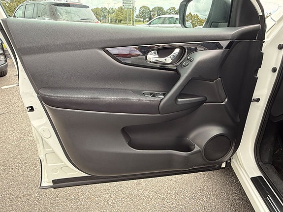 Nissan Qashqai 10 of 14