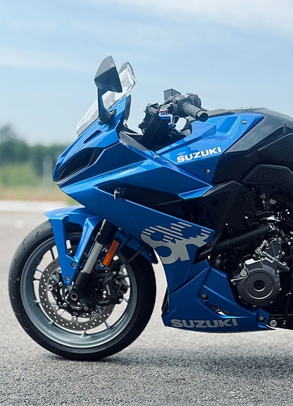 Suzuki GSX8R 8 of 14