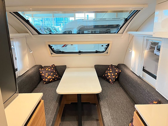 Adria ACTION 361 LH (Pluspaket+1100-1300kg+B-körkort) 10 of 22