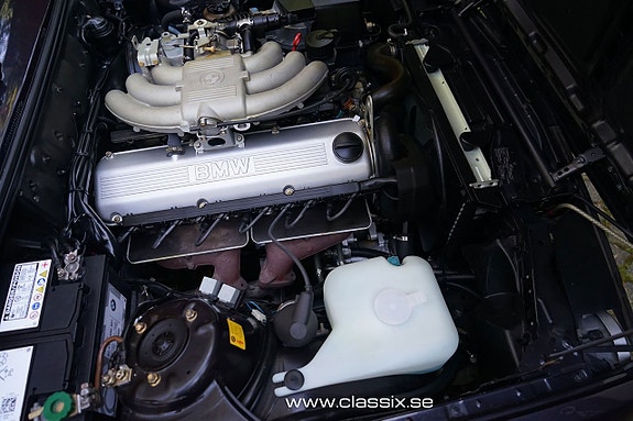 BMW 325i 8 of 15