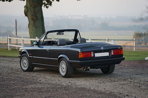 BMW 325i 6 of 15