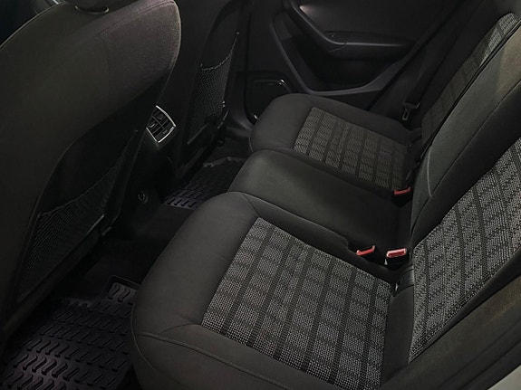 Audi Q3 12 of 22