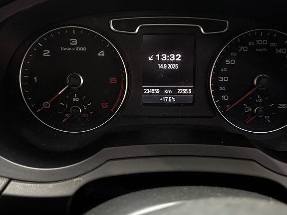 Audi Q3 19 of 22