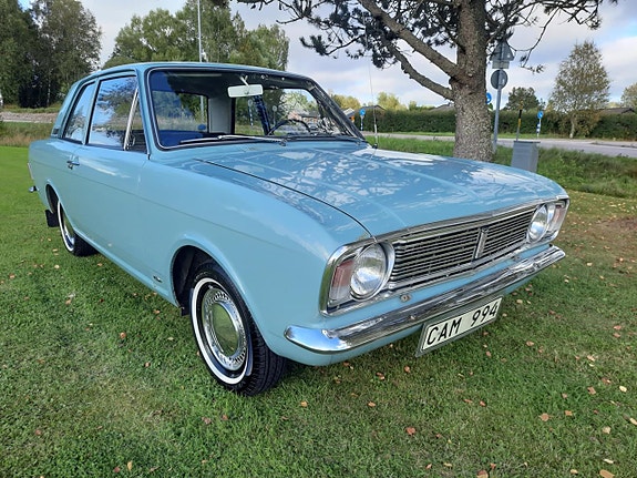Ford Cortina
