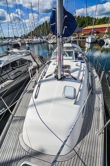 Hallberg-Rassy 310 2 of 5