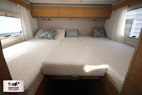 Adria Coral 670 DL 60Y Edition 10 of 19