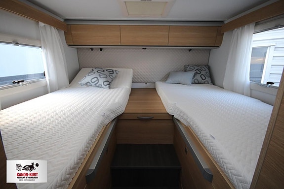 Adria Coral 670 DL 60Y Edition 8 of 19