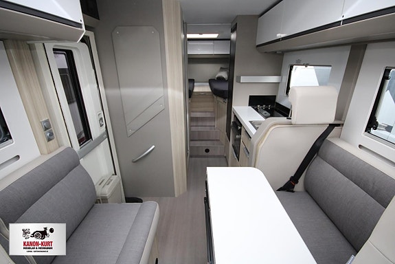 Adria Compact Supreme DL 3 of 15