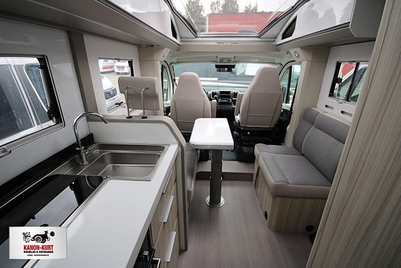 Adria Compact Supreme DL 9 of 15